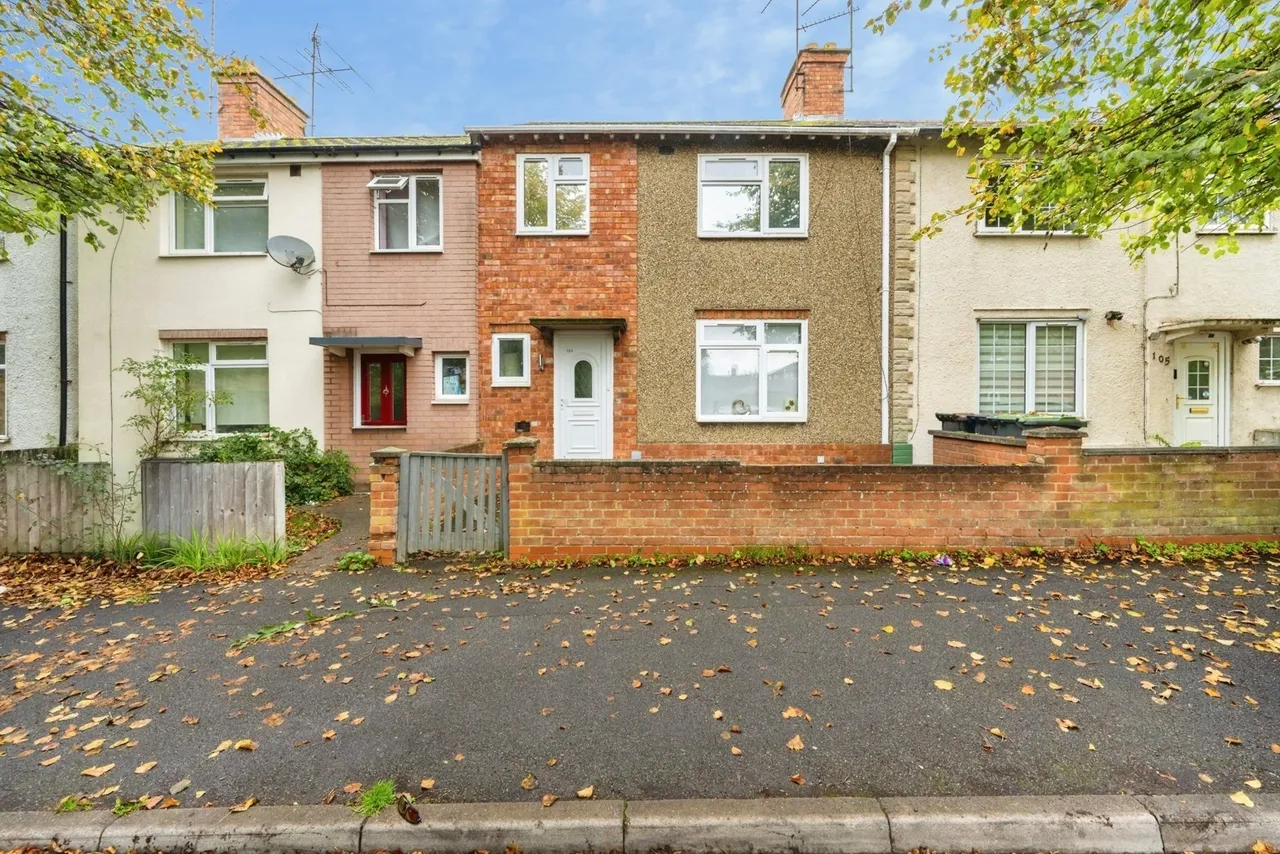 3 bed house for sale, Trafford Road, Rushden, NN10
