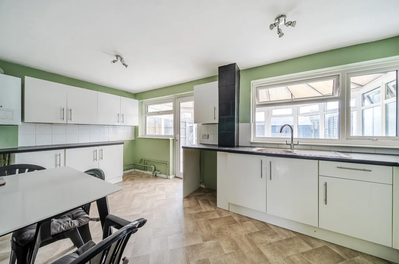 3 bed house for sale, St. James Way, Portchester, PO16