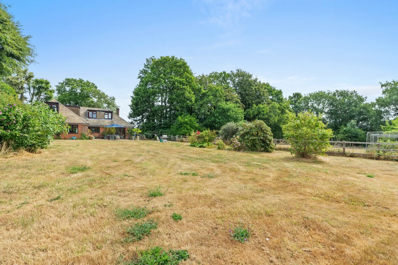 Morgans Orchard Jenkins Lane, St. Leonards, HP23, photo 15