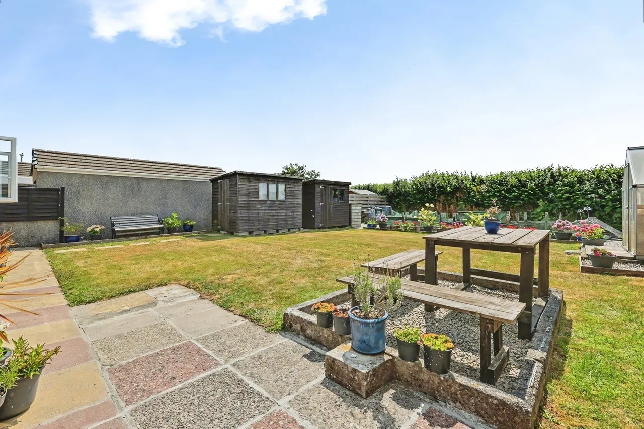 Wall Gardens, Gwinear, TR27, photo 17