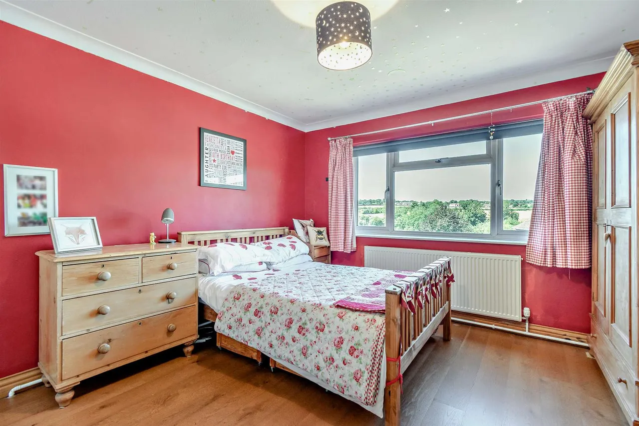 Priory Close, East Farleigh, photo 11