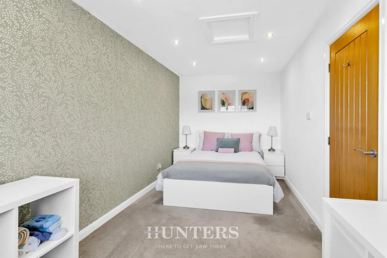 Barratt Gardens, Middleton, M24, photo 18