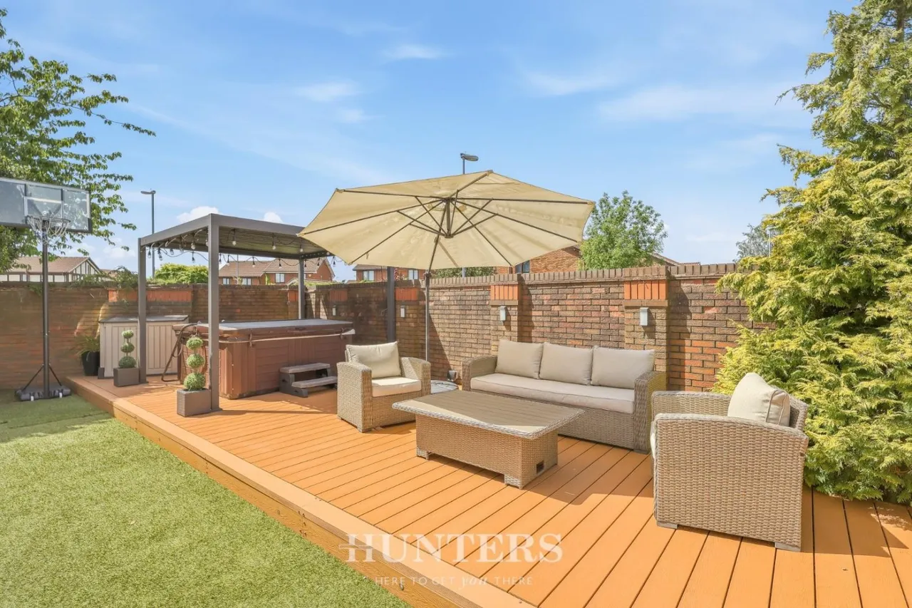 Barratt Gardens, Middleton, M24, photo 26