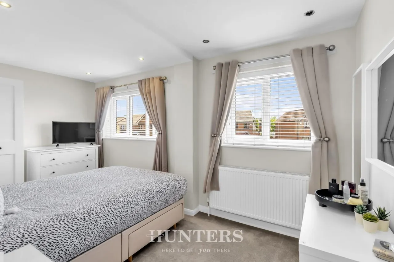 Barratt Gardens, Middleton, M24, photo 16