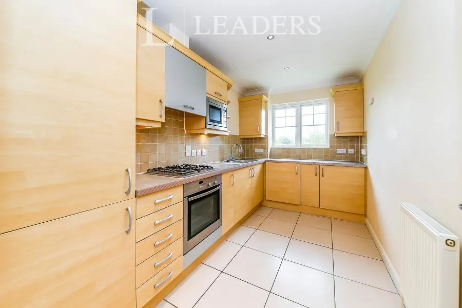 London Road, East Grinstead, RH19, photo 2