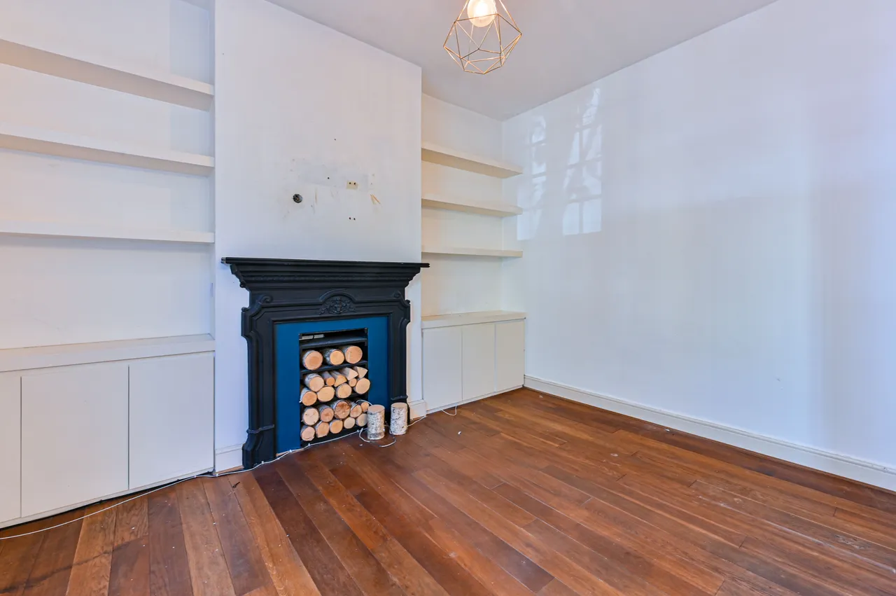 2 bed flat for sale — 4b Peterborough Villas, London