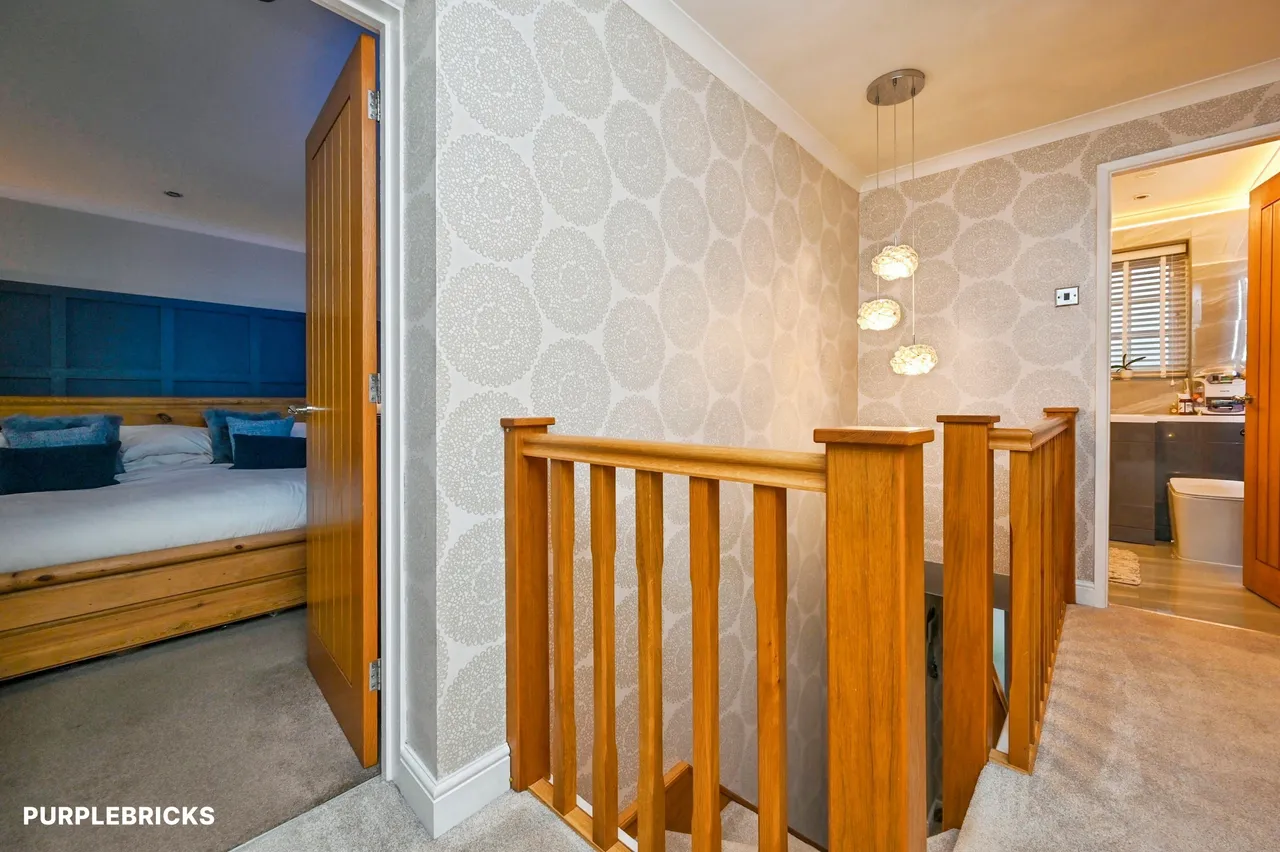 Dovedale Avenue, Sutton-In-Ashfield, NG17, photo 22