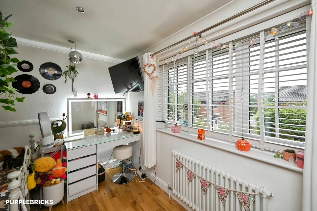 Dovedale Avenue, Sutton-In-Ashfield, NG17, photo 19