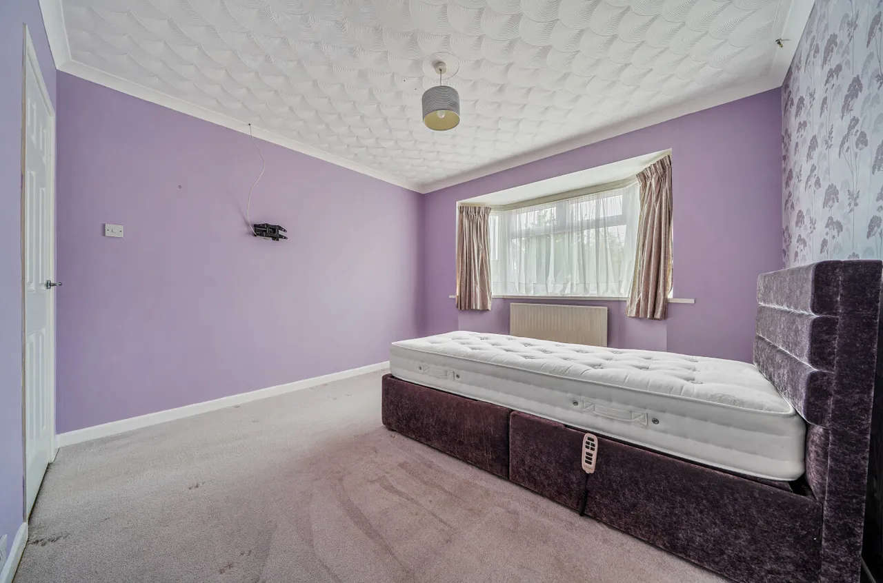 Hunts Pond Road, Park Gate, SO31, photo 12