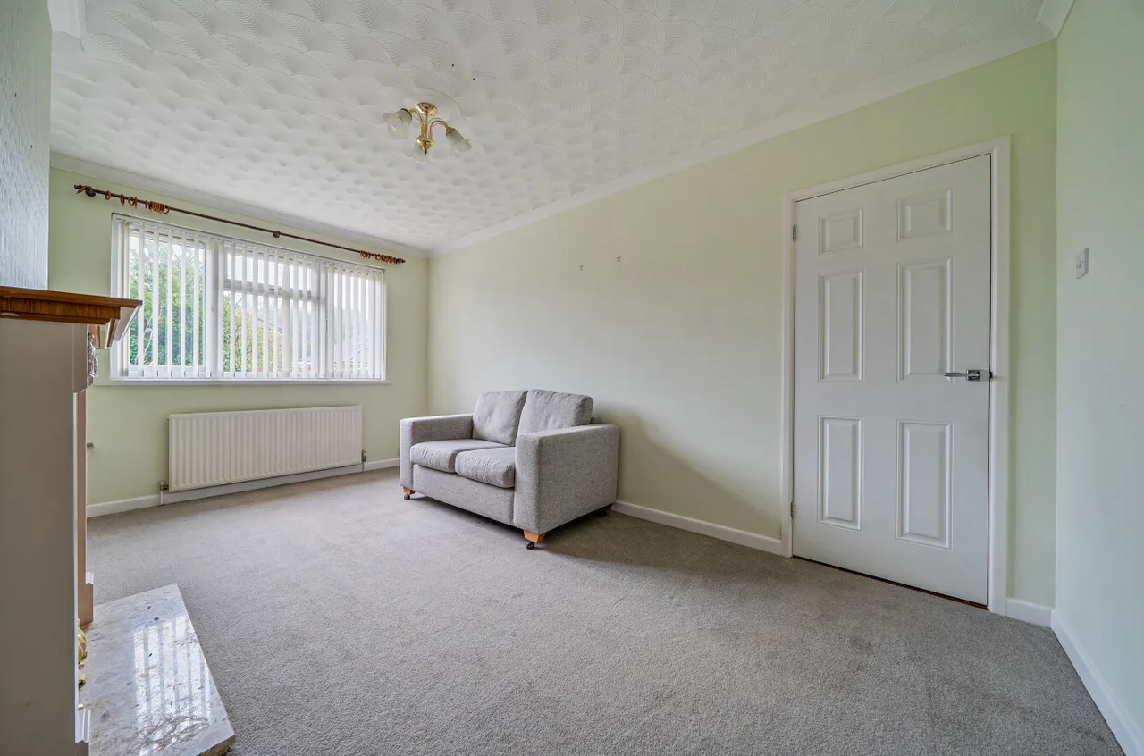 Hunts Pond Road, Park Gate, SO31, photo 6