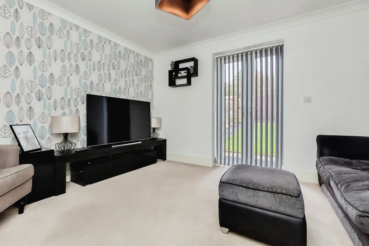 David Hobbs Rise, Market Harborough, LE16, photo 10