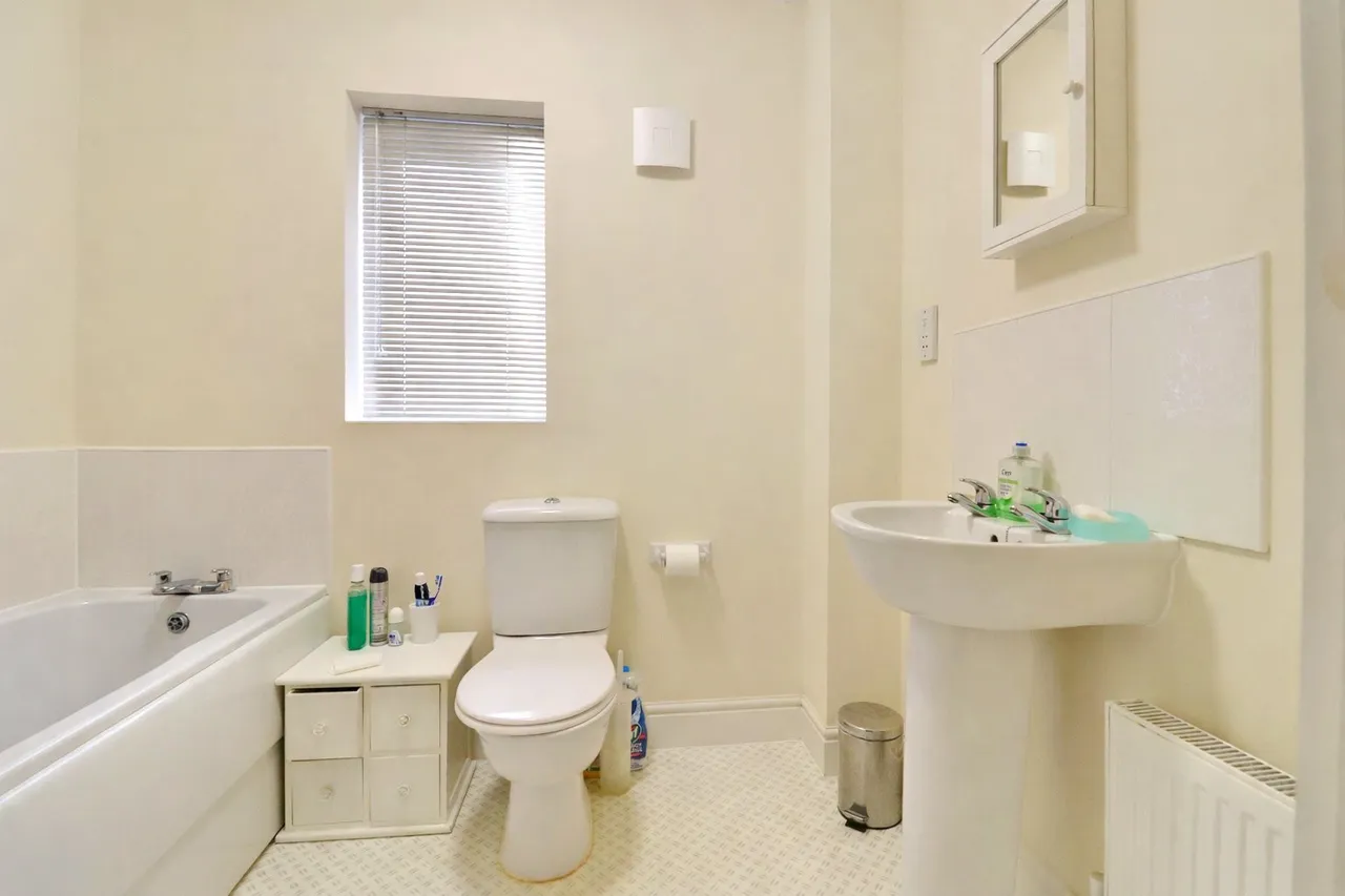 Watkins Way, Bideford, EX39, photo 13