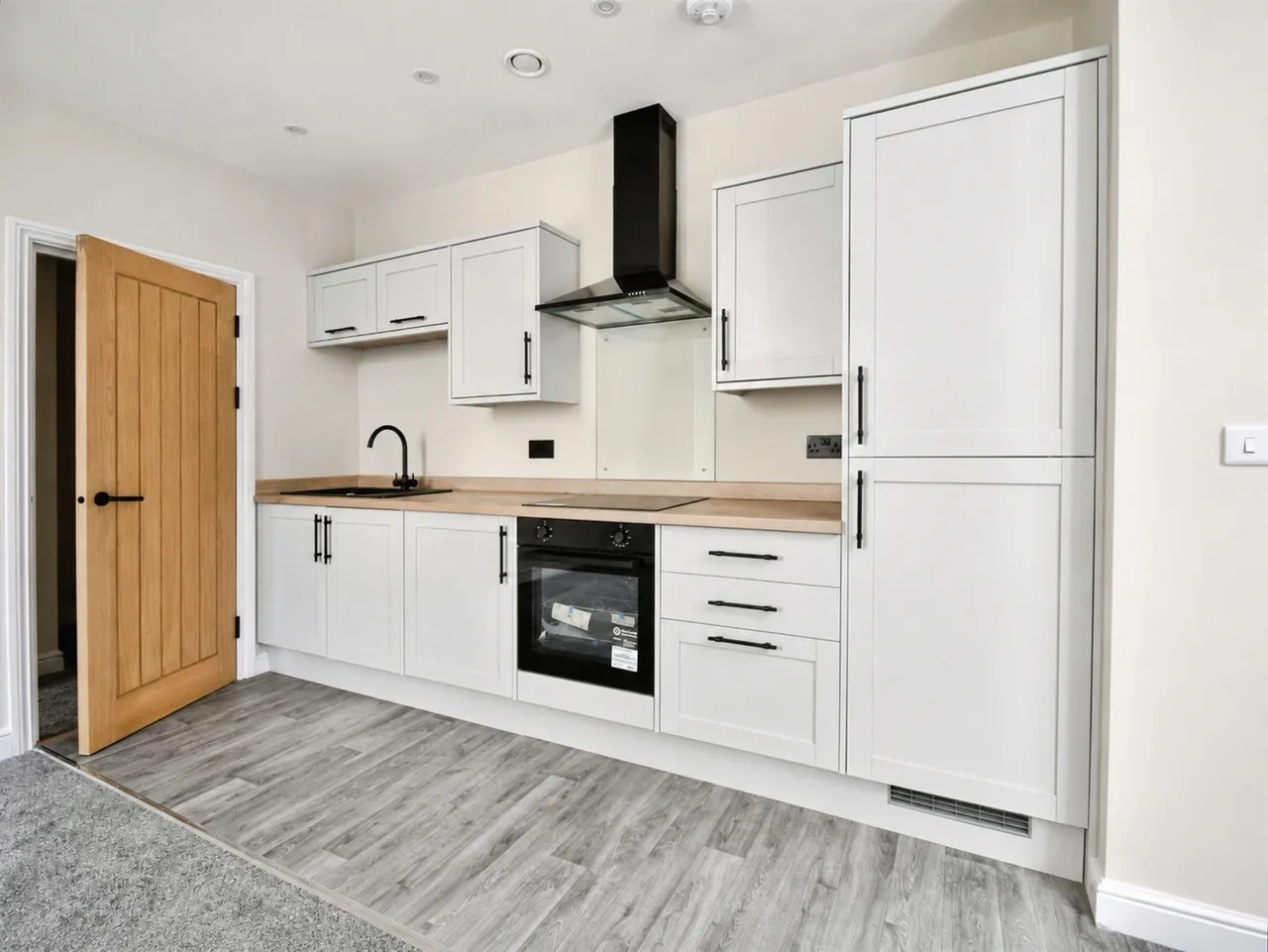 Bampton Street, Tiverton, EX16, photo 2