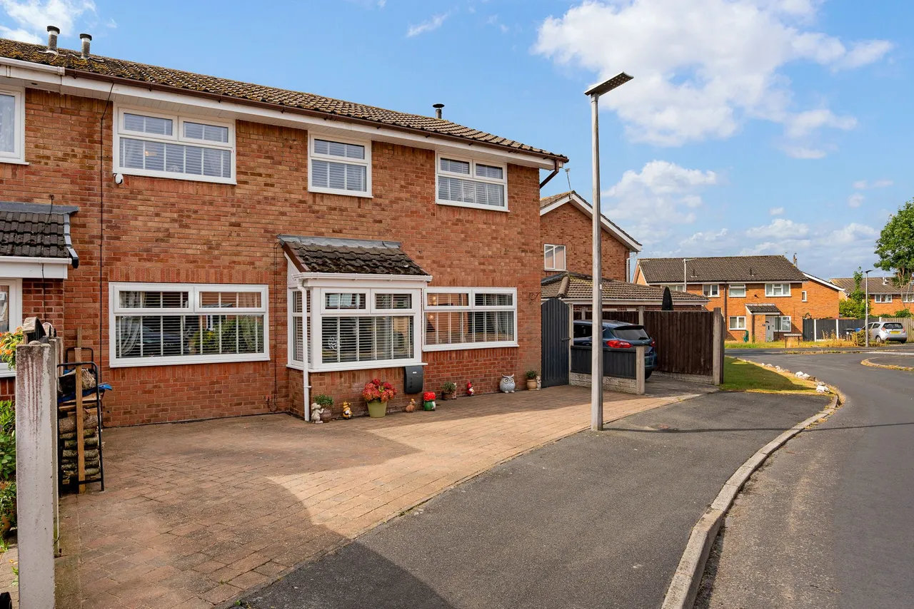 4 bed house for sale — Rosemary Avenue, Beechwood, Runcorn, Runcorn, WA7 4PJ