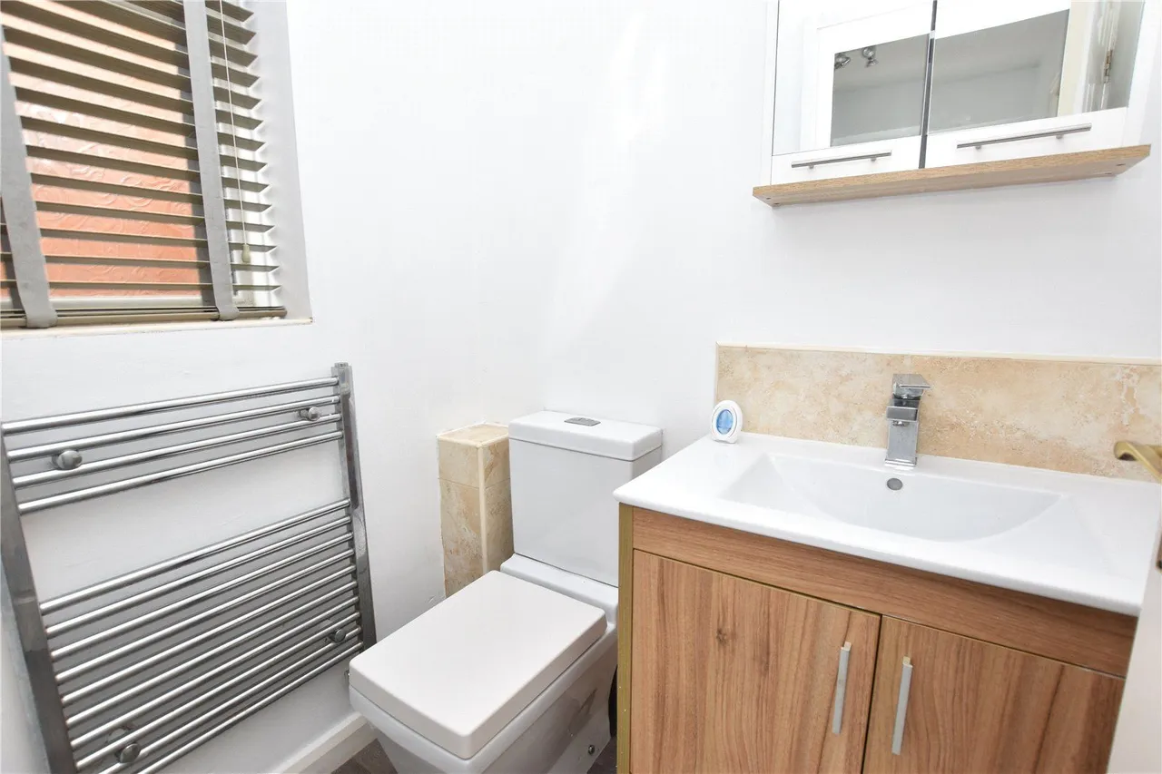 Greenbank Close, Whitwood, WF10, photo 17