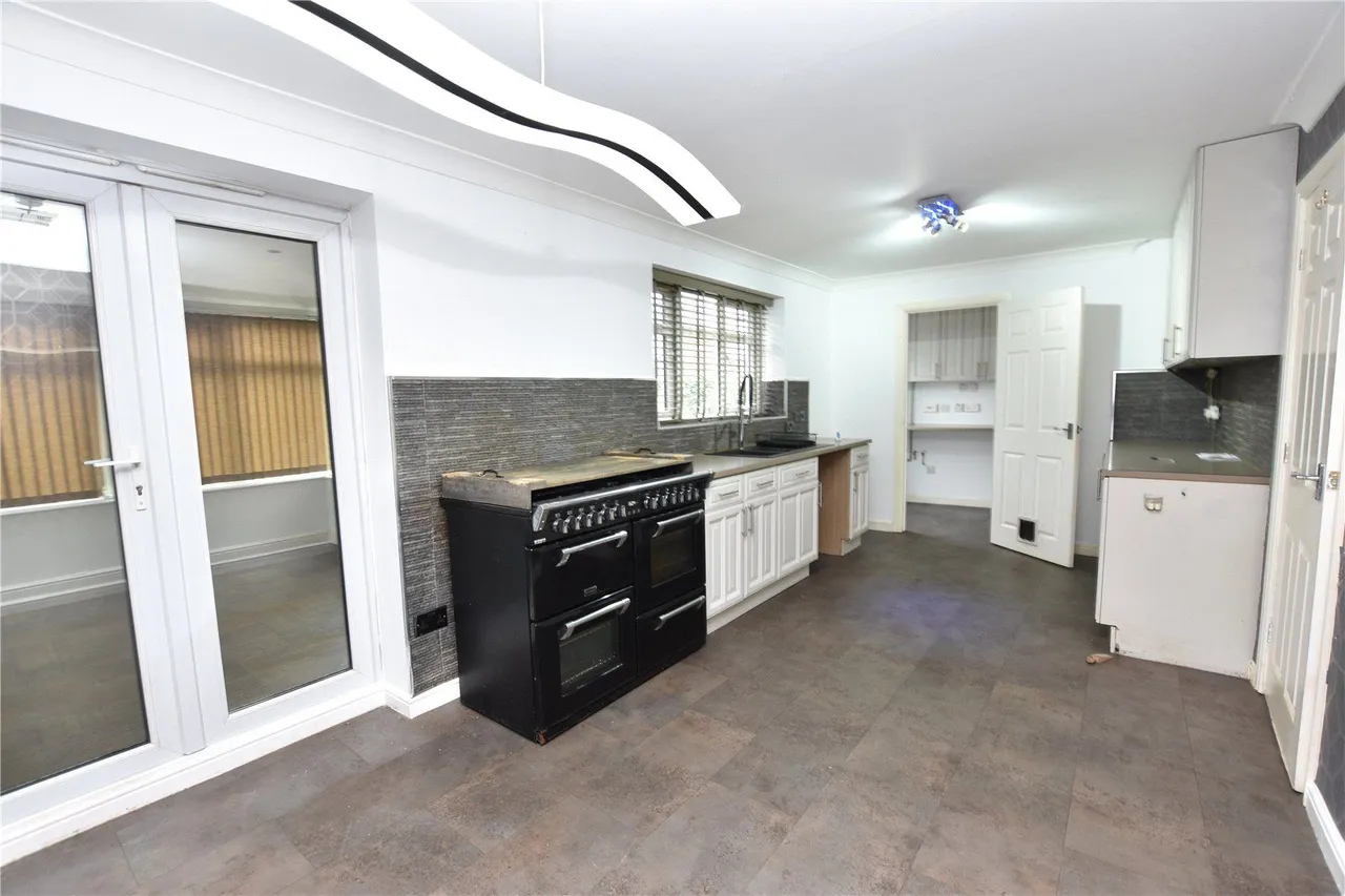Greenbank Close, Whitwood, WF10, photo 3
