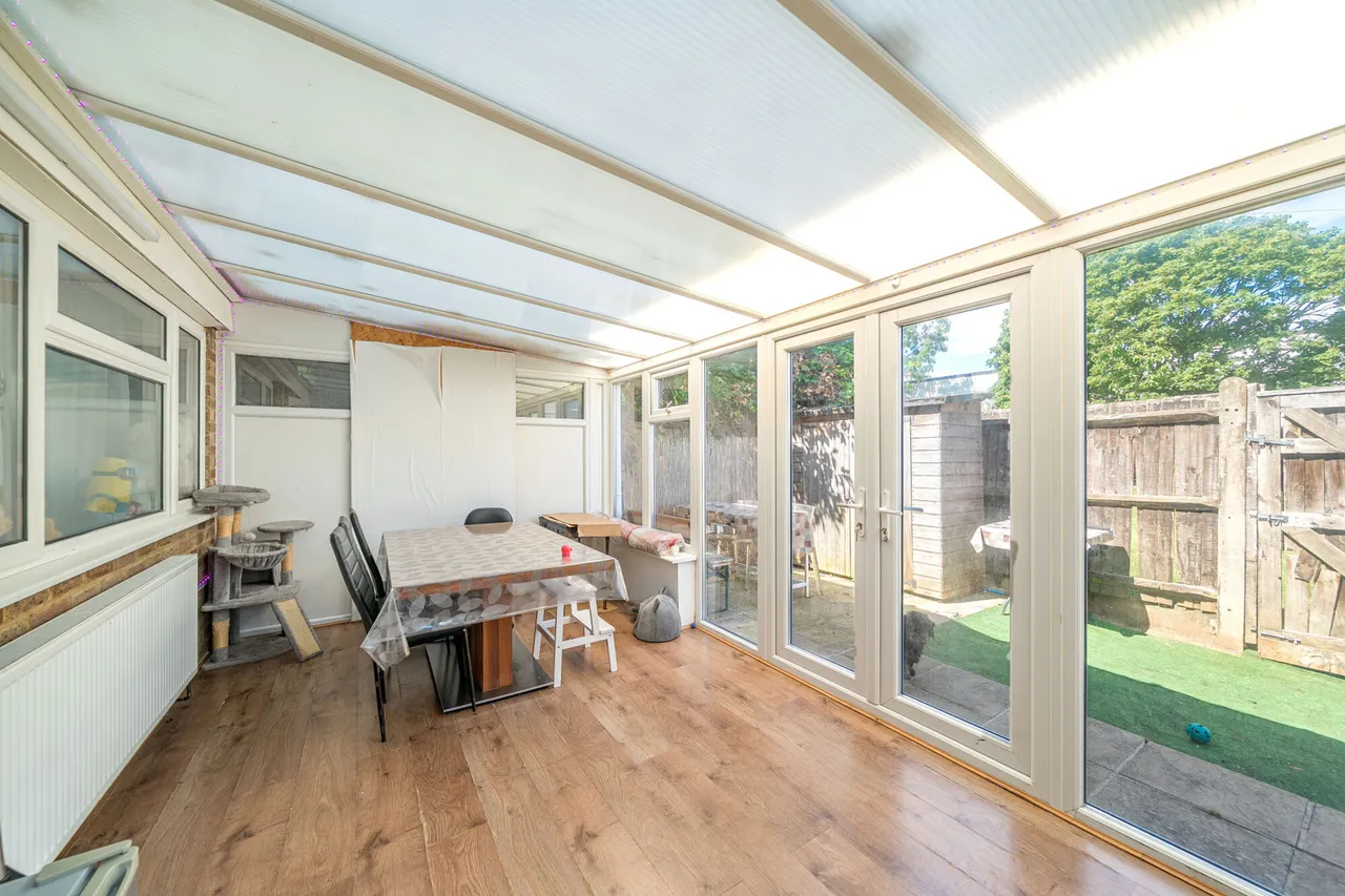 Trenchard Close, Stanmore, HA7, photo 15