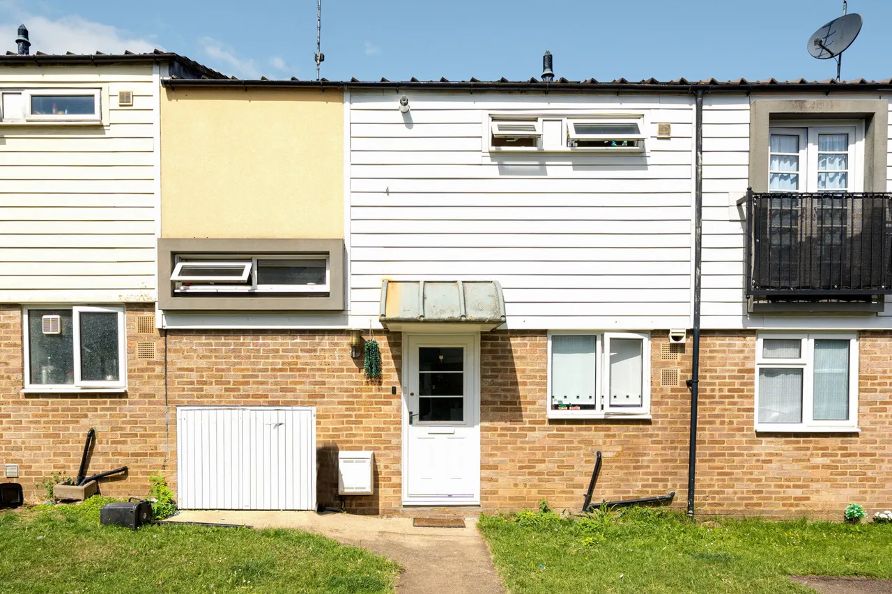2 bed house for sale, Trenchard Close, Stanmore, HA7