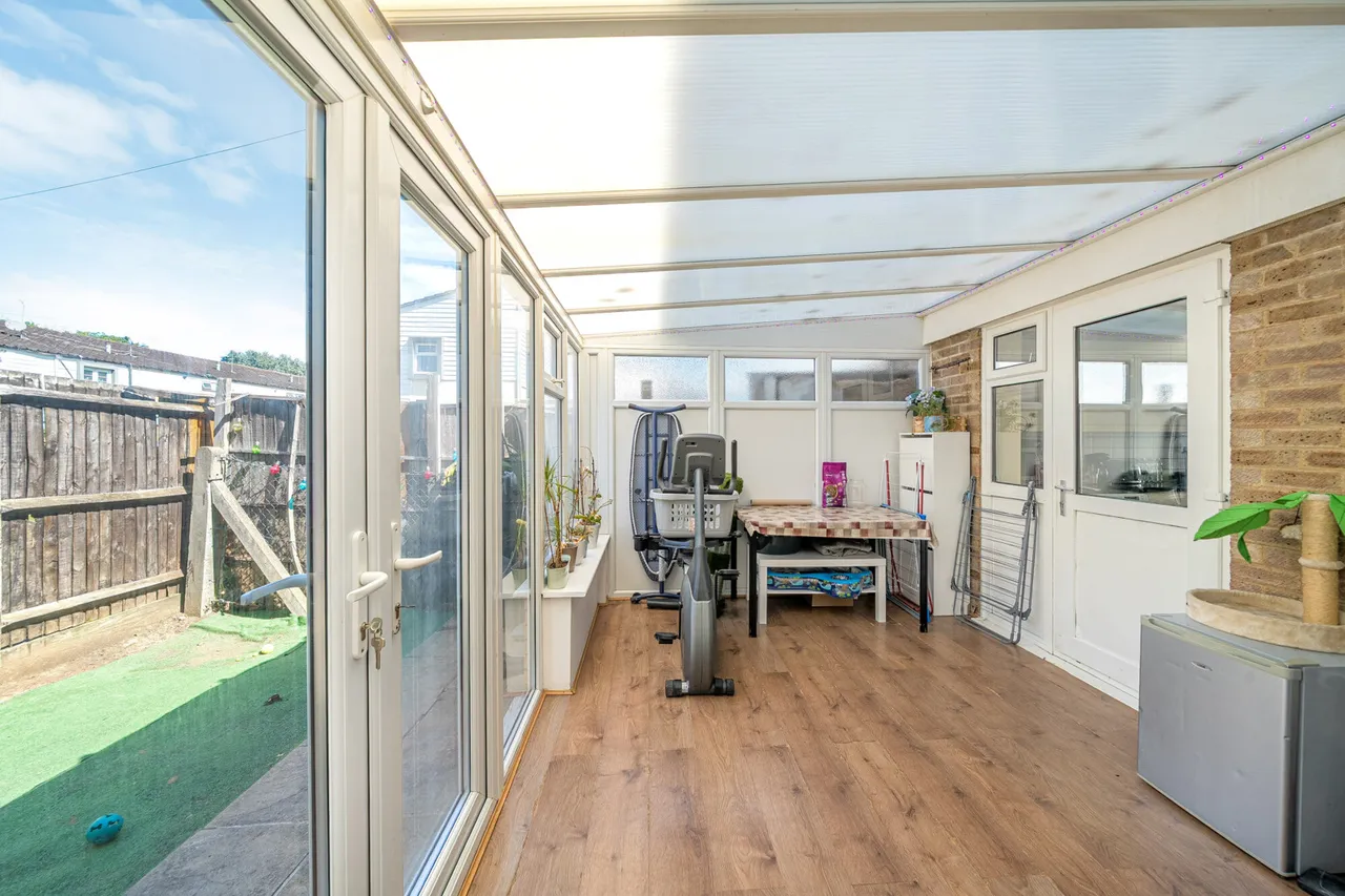 Trenchard Close, Stanmore, HA7, photo 4