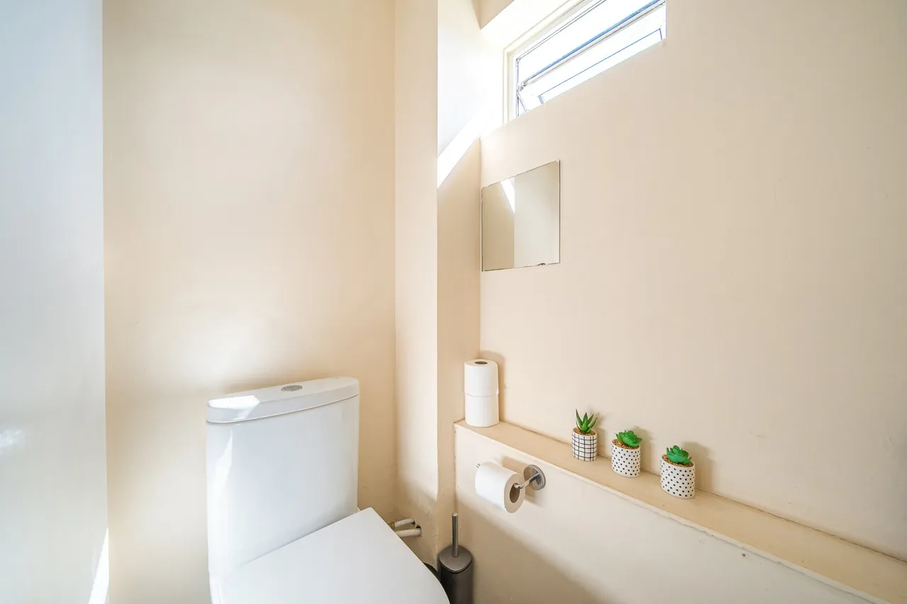 Trenchard Close, Stanmore, HA7, photo 17