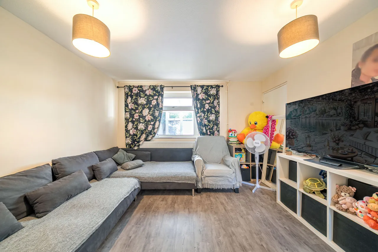 Trenchard Close, Stanmore, HA7, photo 12