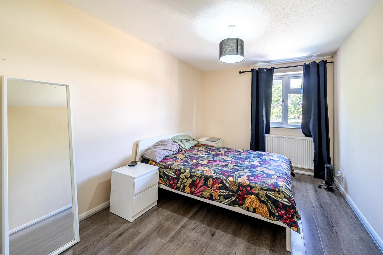 Trenchard Close, Stanmore, HA7, photo 16