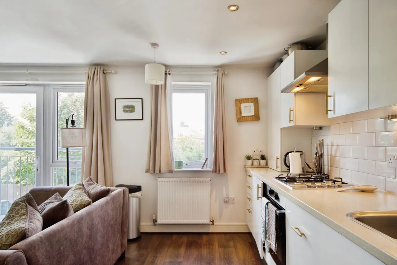 Louisa Oakes Close, London, E4, photo 3