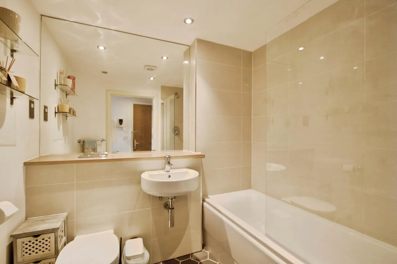 Louisa Oakes Close, London, E4, photo 12