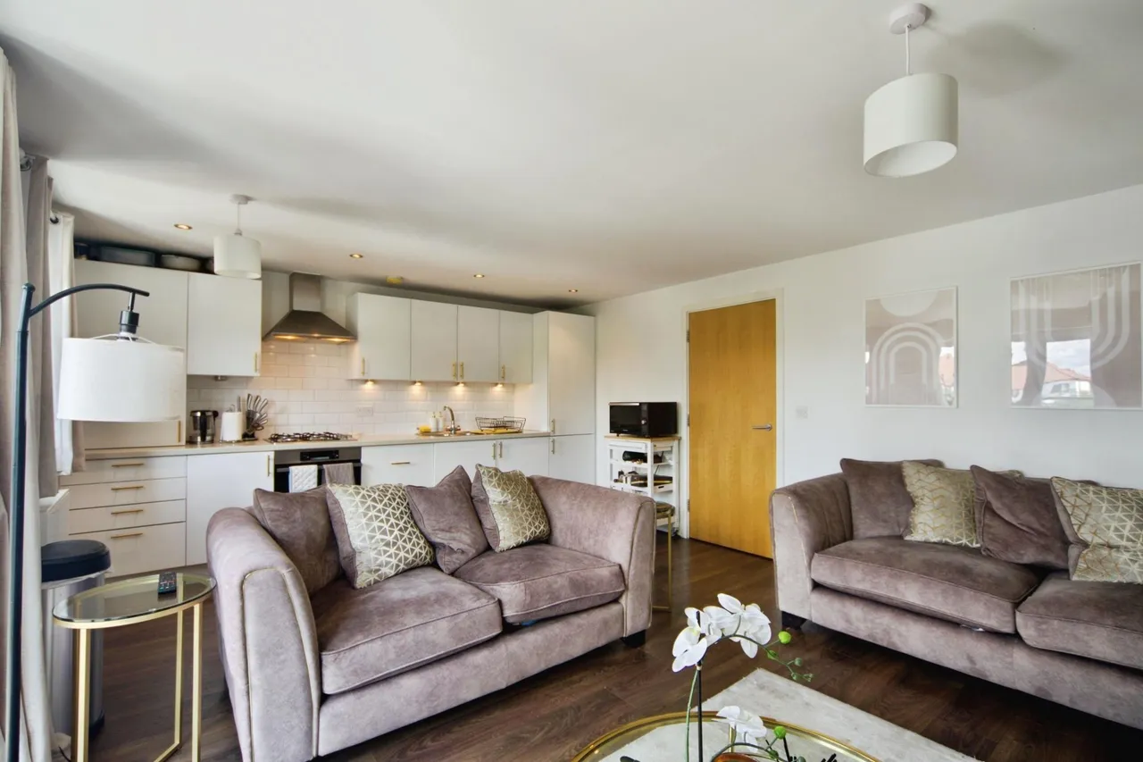 Louisa Oakes Close, London, E4, photo 2