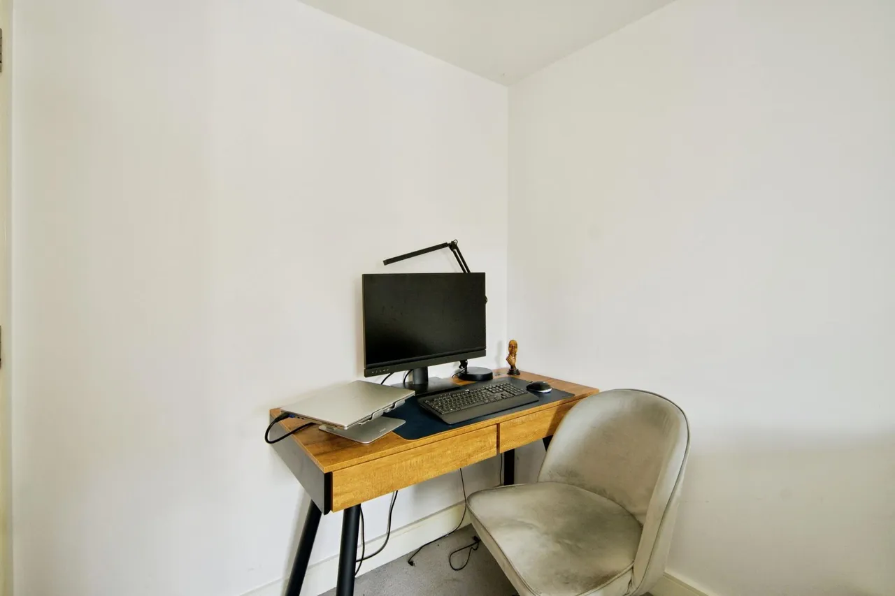Louisa Oakes Close, London, E4, photo 15