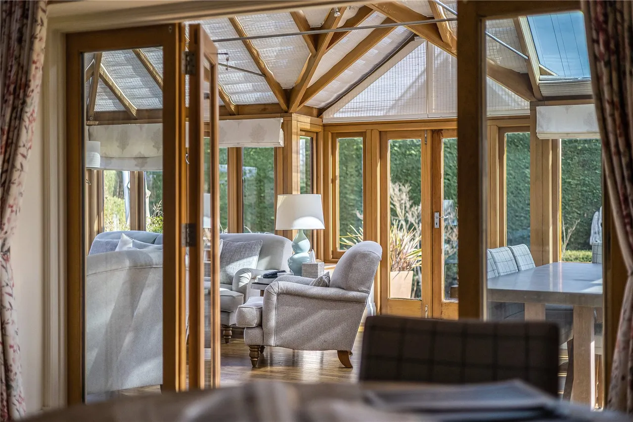An exquisite 4-bedroom country home, complemented by a self-contained 2-bedroom annexe, photo 14