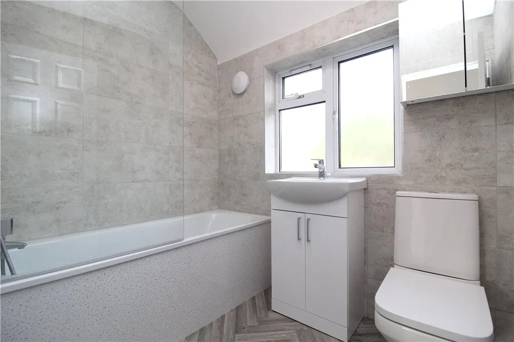 Clyfford Road, Ruislip, HA4, photo 10