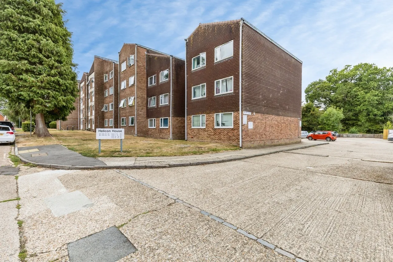 Oak Road, Crawley, RH11, photo 4
