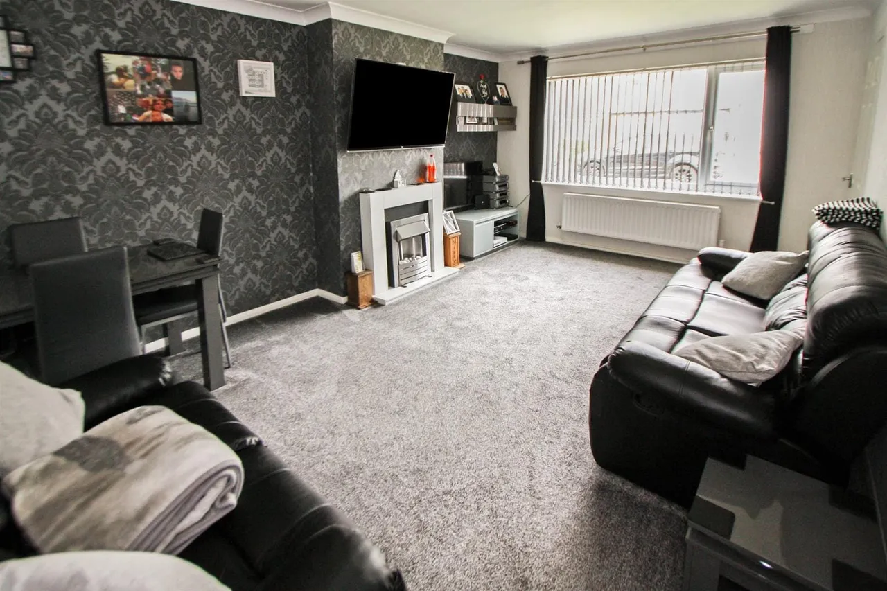 Llys Charles, Towyn, Abergele, Conwy, LL22 9NT, photo 3