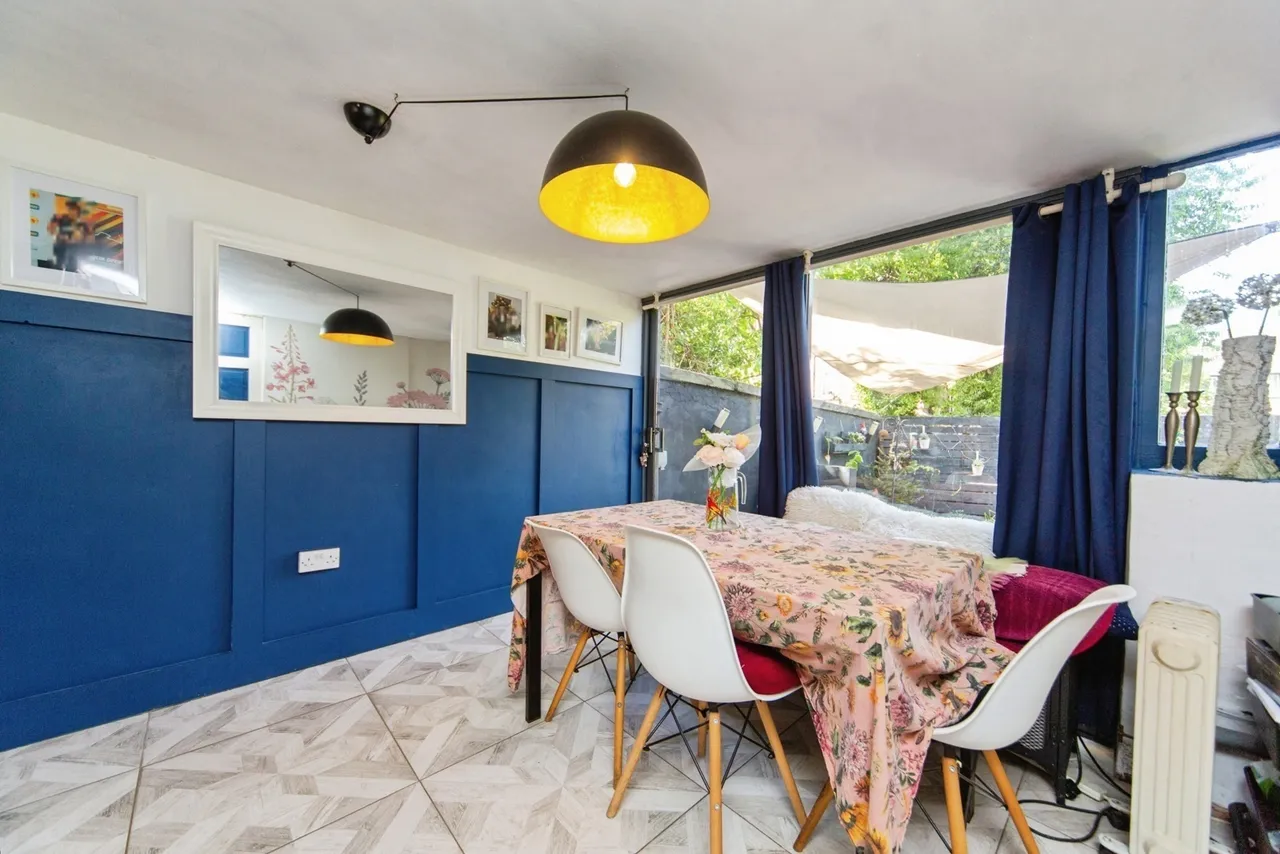 Kent Mews, Prenton, CH43, photo 7