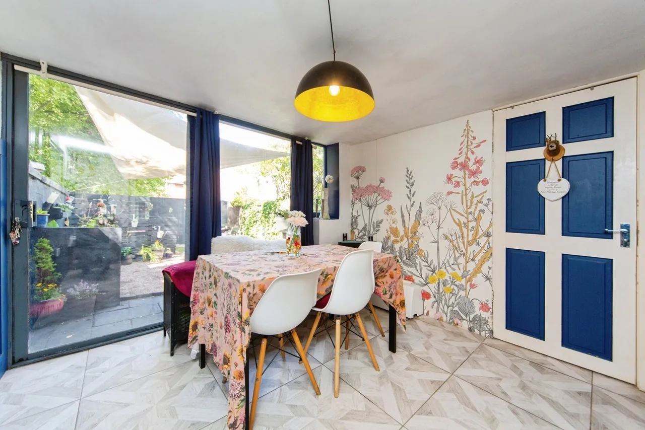 Kent Mews, Prenton, CH43, photo 4