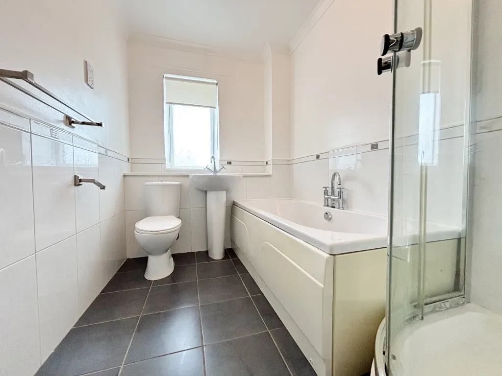 Park View, Strathaven, ML10, photo 11