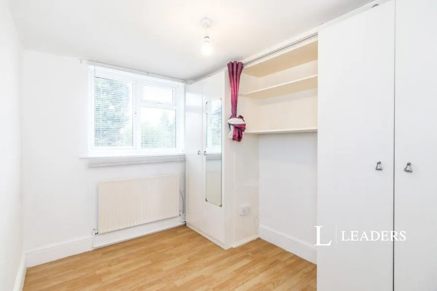 Elgar Avenue, Surbiton, KT5, photo 6