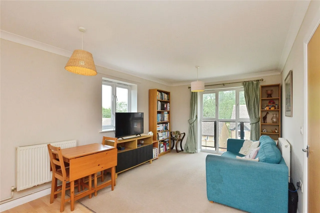 Hutton Avenue, Oldbrook, Milton Keynes, Buckinghamshire, MK6, photo 11