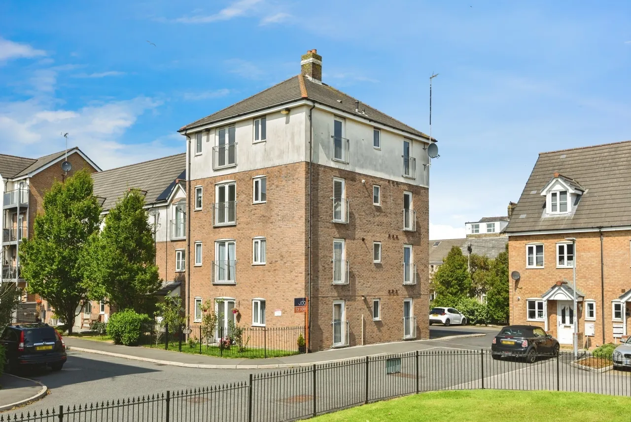2 bed flat for sale, Mears Beck Close, Heysham, LA3