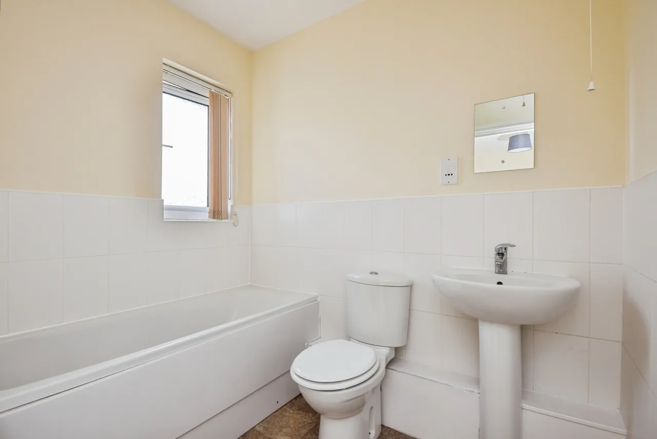 Mears Beck Close, Heysham, LA3, photo 10