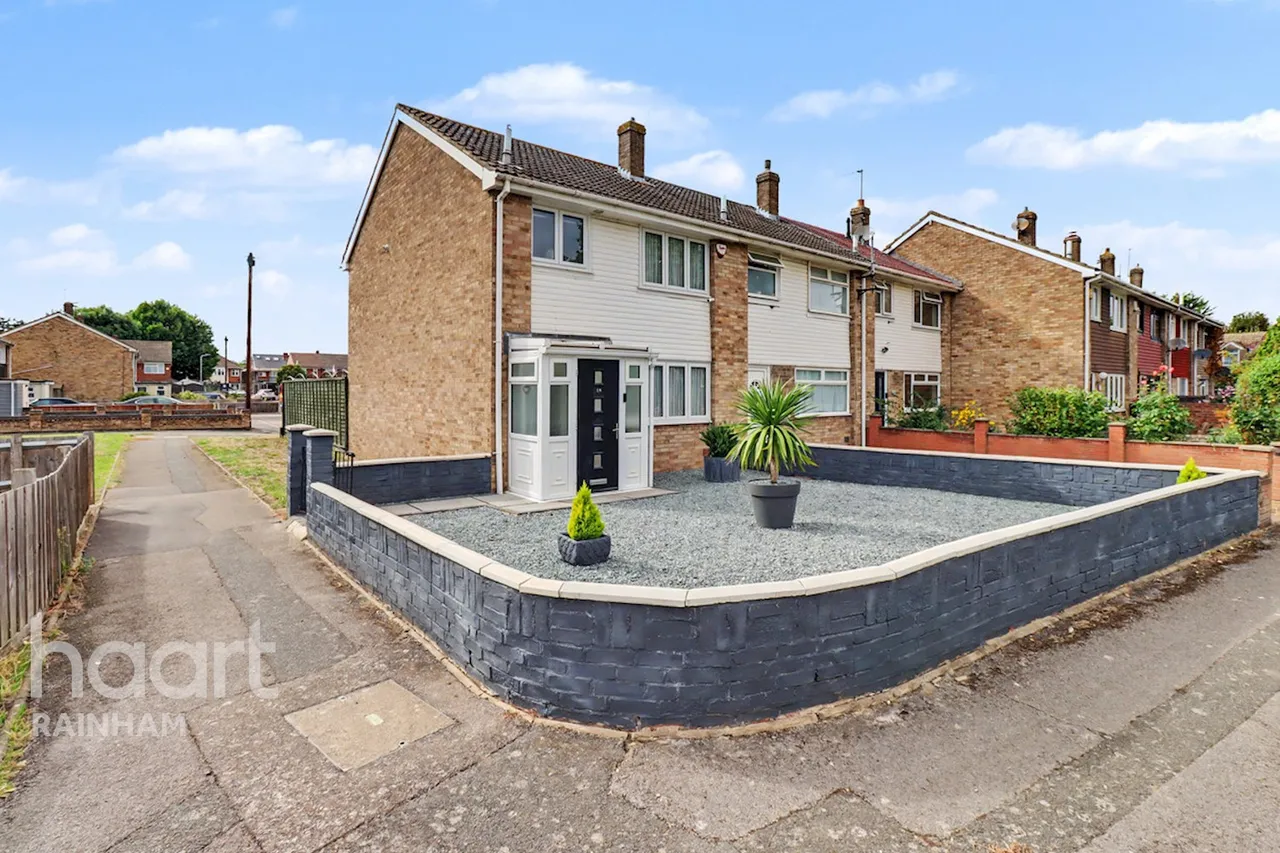 Crammerville Walk, Rainham, RM13, photo 20