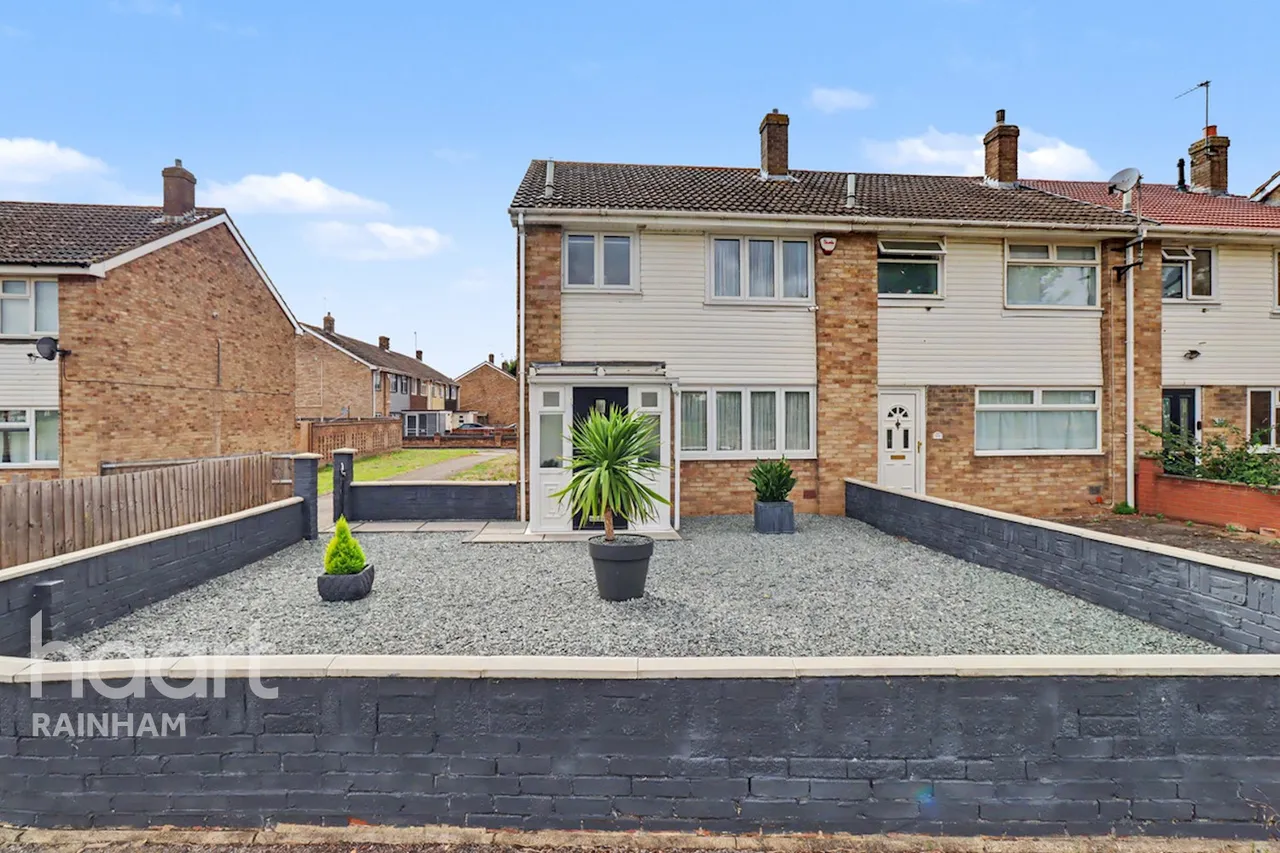 3 bed house for sale, Crammerville Walk, Rainham, RM13
