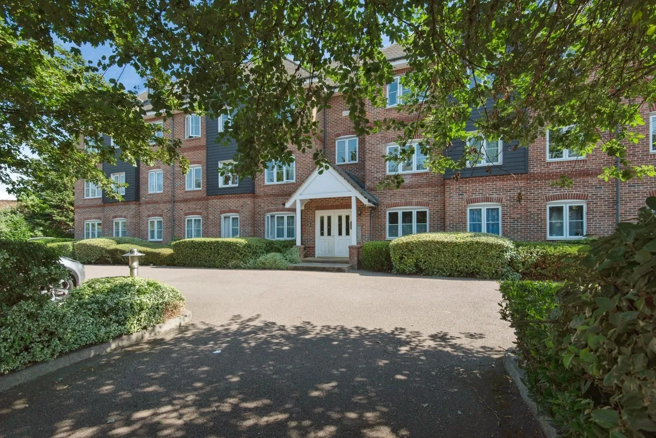2 bed flat for sale — Cadwell Green, Cadwell Lane, Hitchin, Herts, SG4