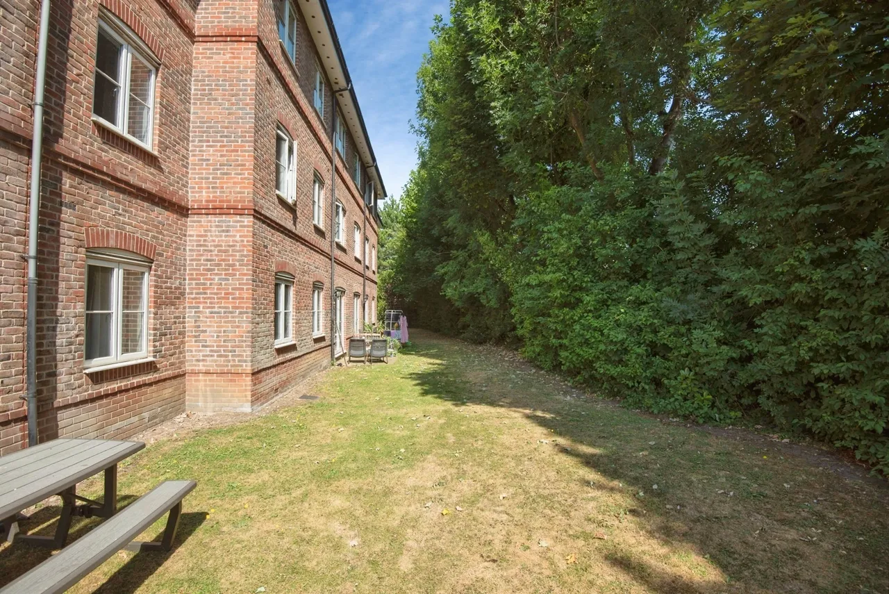 Cadwell Green, Cadwell Lane, Hitchin, Herts, SG4, photo 22