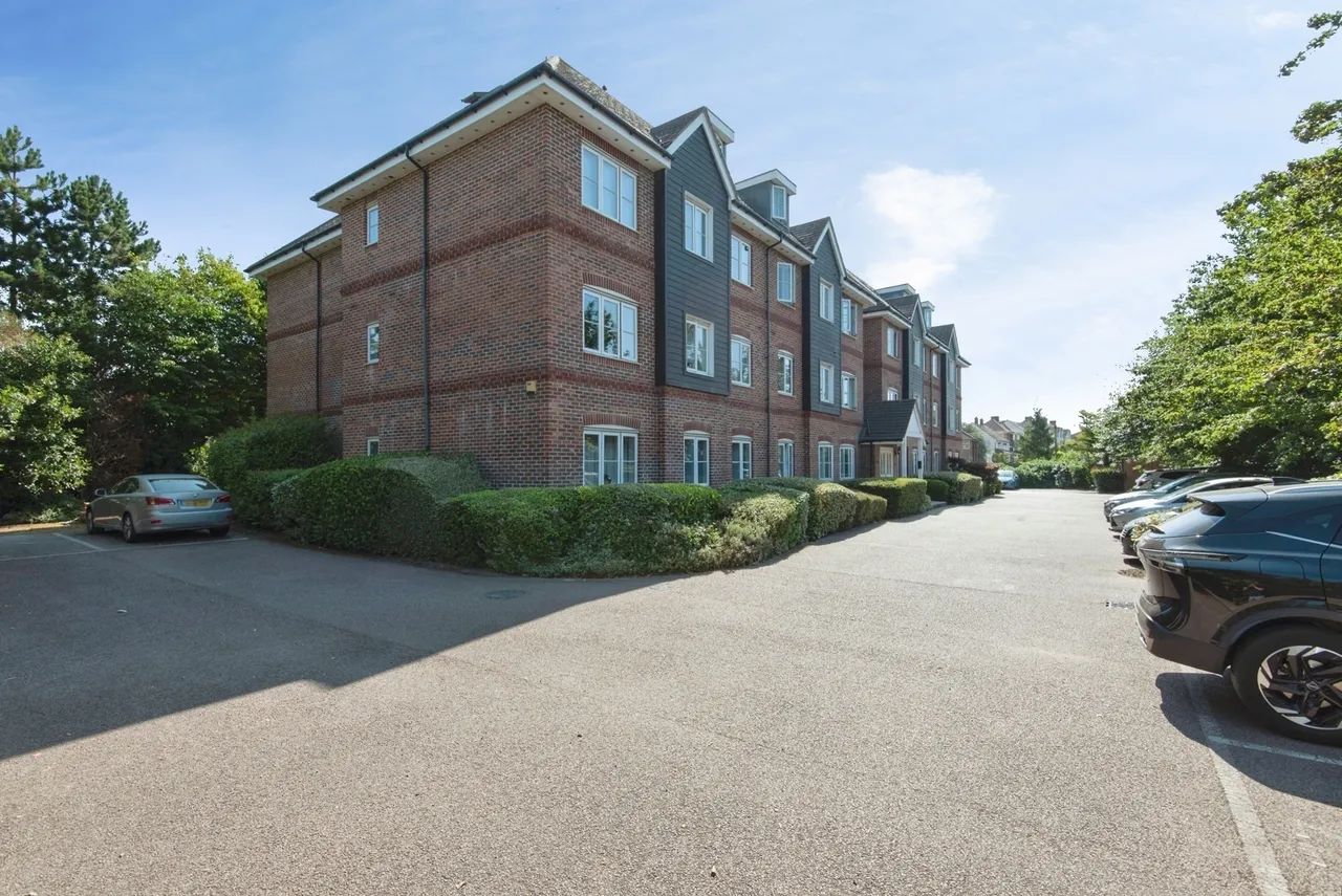 Cadwell Green, Cadwell Lane, Hitchin, Herts, SG4, photo 17