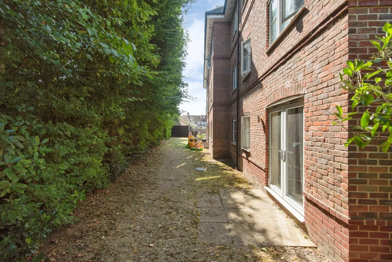 Cadwell Green, Cadwell Lane, Hitchin, Herts, SG4, photo 20