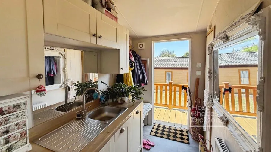 Carters Road, Upton, PO33, photo 5