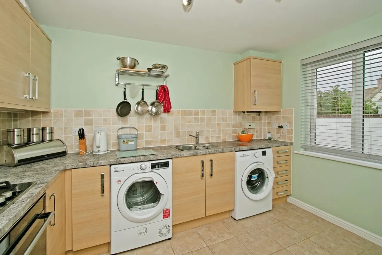 Pasmore Road, Helston, TR13, photo 9