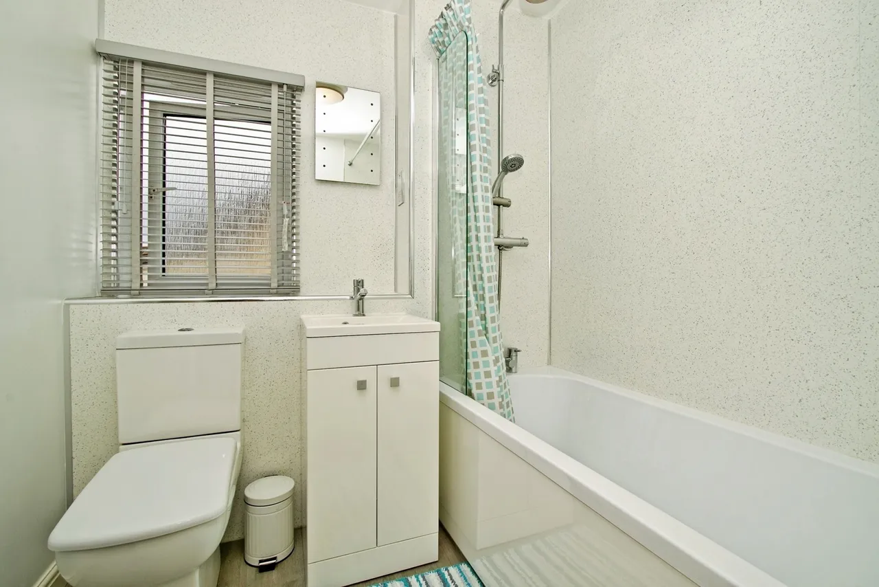 Pasmore Road, Helston, TR13, photo 15